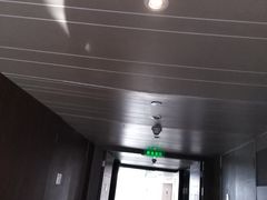 -上海滴水湖皇冠假日酒店