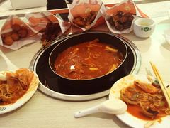 -三清洞摩西韩式年糕火锅(威高广场店)