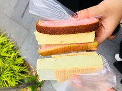 -詹爷爷乌节路街头冰淇淋