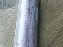 草莓味泡芙-瑞幸咖啡(盛博广场店)