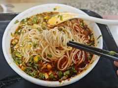 -陇上全荟兰州传统牛肉面(延吉路店)