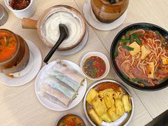 罐罐臭豆腐米线-云平风味园(护国路店)