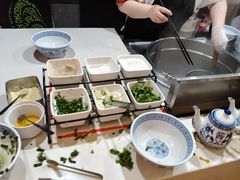 -涨巢·潮玩水疗局