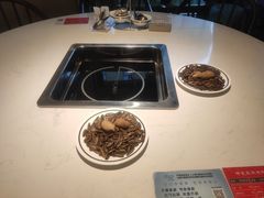 -渝蛙先生领鲜美蛙老火锅