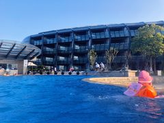 -上海滴水湖皇冠假日酒店