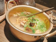 -肖四女乐山跷脚牛肉(滨江天街店)