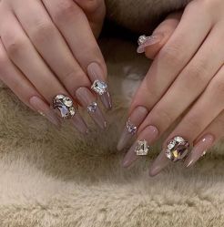 -雪儿·YuKi美甲美睫皮肤管理Salon