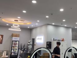-藤野造型烫染·漂发