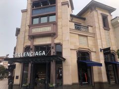 -BALENCIAGA(比斯特苏州购物村店)