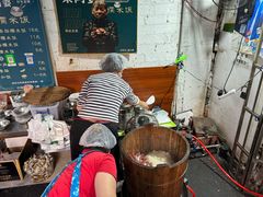 -梁阿婆廿年老牌扣肉糯米饭