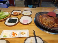 -红辣椒八爪鱼特色韩国料理专门店(远景路旗舰店)
