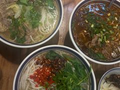 -云阿蛮云南生烫牛肉米线(奉贤路店)