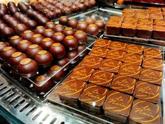 -Laderach 莱德拉(上海环贸iapm店)