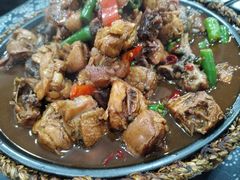 -八两八金·莱芜特色炒鸡(市南漳浦路店)