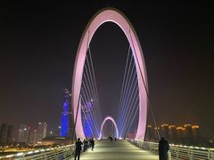 -南京眼步行桥