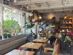 -花房咖啡 FLOWER YIN COFFEE