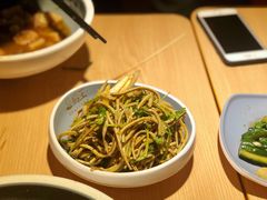 凉拌豆腐丝-肠王卤煮(西单食宝街店)