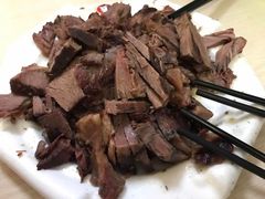 -闫家驴肉老店(华电一校店)