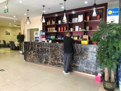 -大鸭梨烤鸭店(金顶街店)