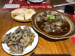 -李双猪·小龙虾·烧烤·羊肉煲(乐山店)