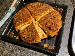 蒜香烤油饼-酒肉行·虎子盐筋烤肉(大寨路店)