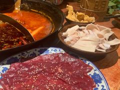 -周小明火锅(黑金冠社区店)