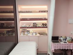 -斐尔国际皮肤管理中心