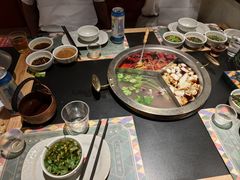 -廖掌柜·重庆鲜货火锅(上海首店)