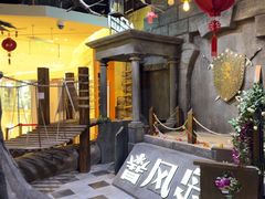 -暴风岛沉浸式体验馆(百联世纪店)