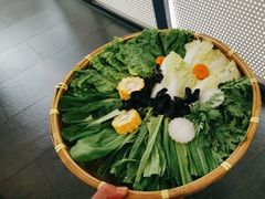 -尚尚仙·酸汤猪手·猪肚鸡火锅(华联万柳购物中心店)