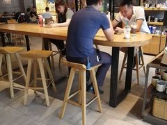 大堂-星巴克(广州百信广场东区店)