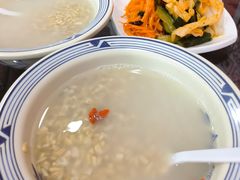 -牛一嘴·兰州牛肉面·大盘鸡(财富中心店)