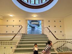 -香港大学