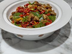 -渝信川菜 · 川味家常菜(财富购物中心店)