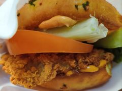 黄金三脆多汁鸡堡-必胜客(津塘店)