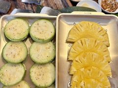 -围炉肉舍•炭烤活鳗•丹东海鲜烤肉(步行街店)