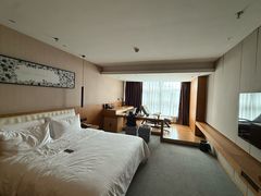 -优逸酒店(柳州窑埠古镇万象城店)