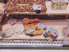 -巴黎贝甜(大宁国际商业广场店)
