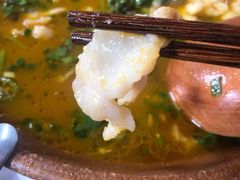 -东家小院金汤酸菜鱼(南阳路店)