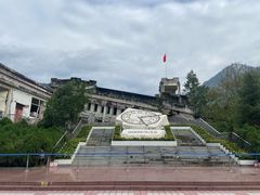 -四川汶川特大地震漩口中学遗址
