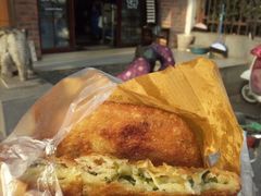 葱油饼-广慈小吃铺沪味佳饭堂