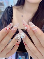 -U+nail优加专业美甲美睫