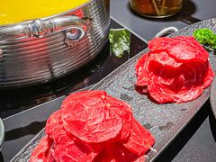 -鲜入唯煮·港式海鲜牛肉火锅(金宝街店)
