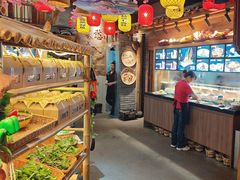 -头上红煨盐鸡·非遗院子餐厅