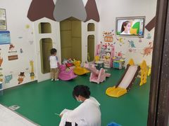 -雅悦齿科(顾村公园店)