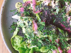 鸡肉生菜芝麻色拉-BOR Eatery(安福路店)