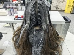 -MOVAN  HAIR莫凡匠人发型屋