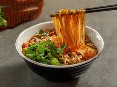 -万记麻辣烫国展总店