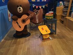 -LINE FRIENDS Garosu-gil Flagship Store
