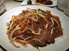 干炒牛河-尚一汤·粤菜海鲜(环球港店)